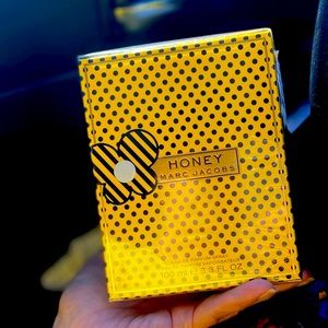 New Marc Jacobs Honey perfume